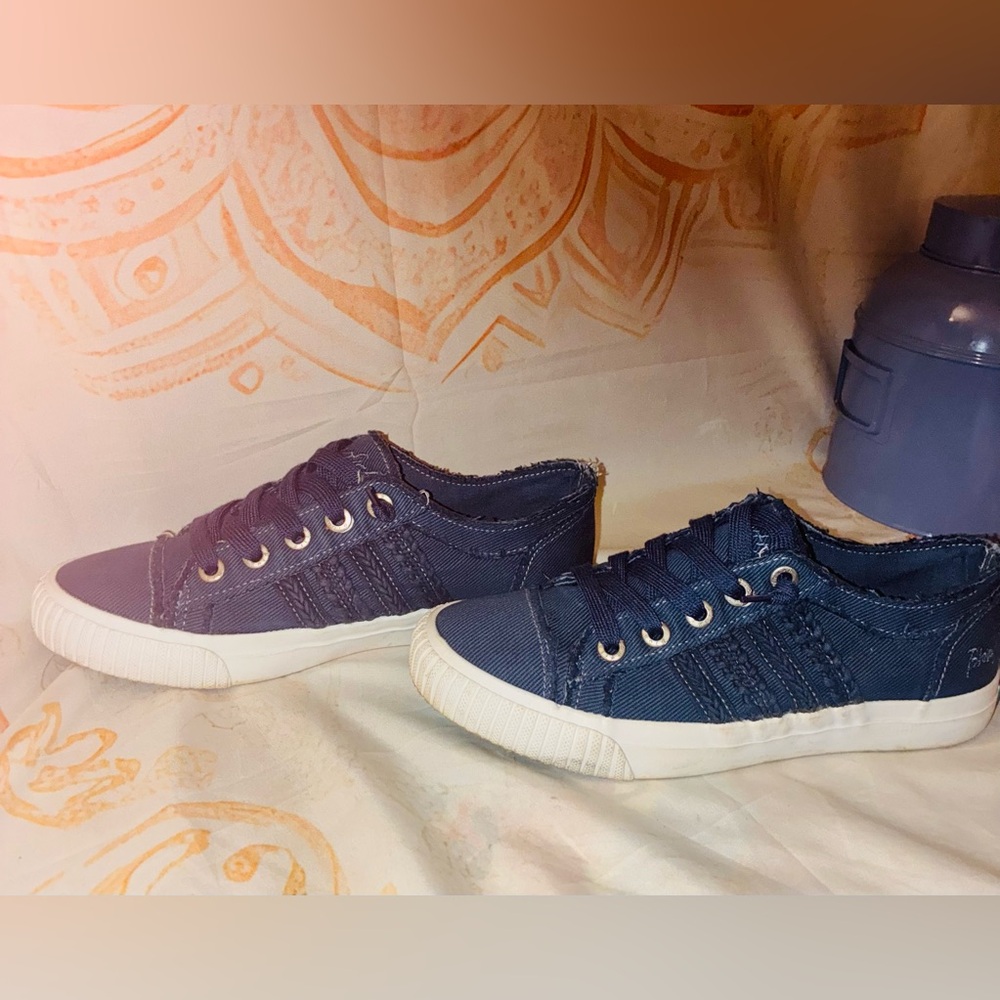 Blowfish Women’s Navy Blue Casual Sneakers - Picture 3 of 7